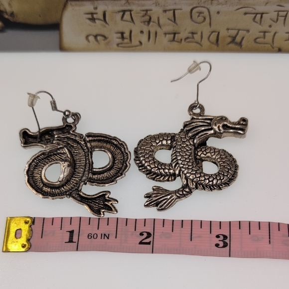Silvertone Dragon Earrings - Picture 2 of 3